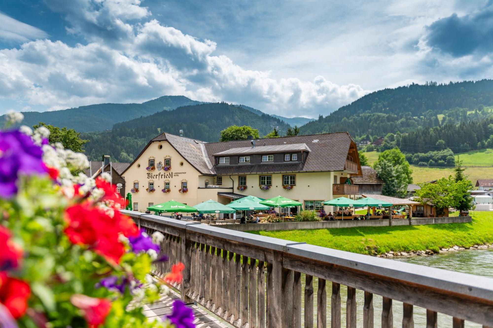 Landgasthof Bierfriedl Hotel พรุกแกร์น ภายนอก รูปภาพ